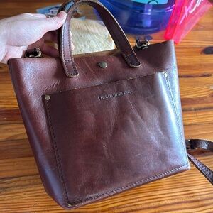 Portlan leather goods tote